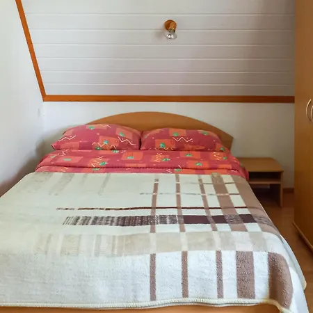 Casa vacanze 2 Bedroom Awesome In Homer-lokve